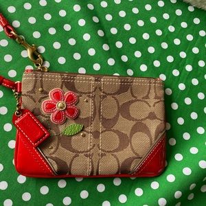 Coach Bags - Coach wristlet Coach Bags - Coach wristlet